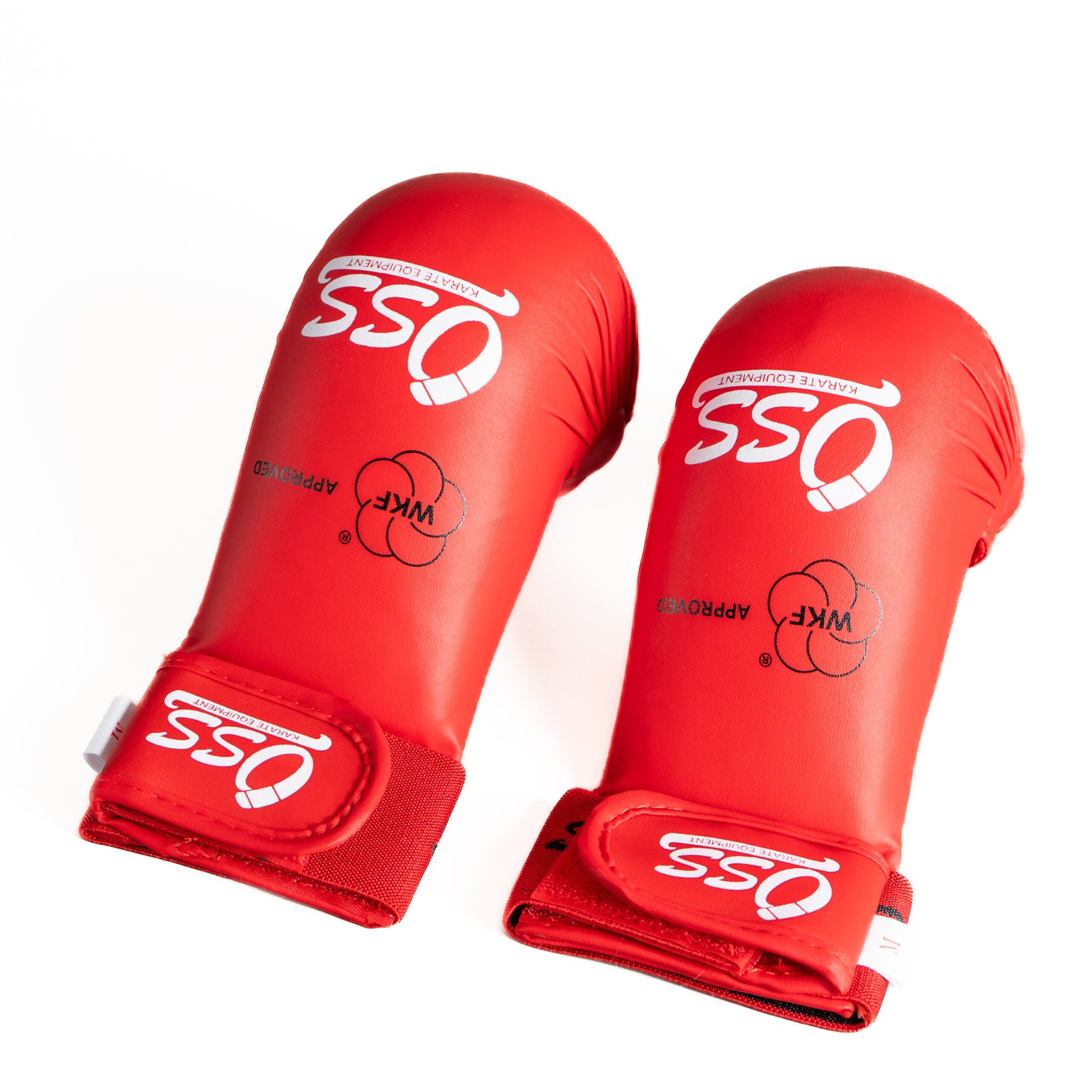 Guantes-Rojos-WKF-de-arriba-scaled-1.jpg Guantes Oss con logo WKF - Imagen 1
